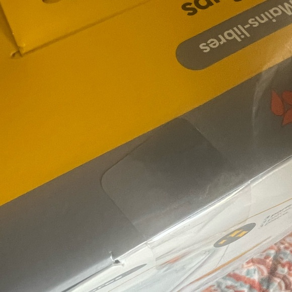 Medela hands free collection cups - Picture 2 of 2